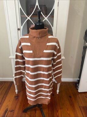 Striped Zip-Turtleneck Tunic Sweater - Brown & White